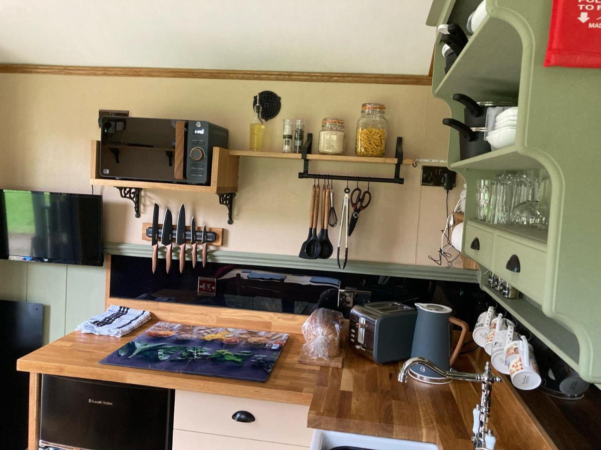 Brook The Shepherd Hut ซัลทาช ภายนอก รูปภาพ